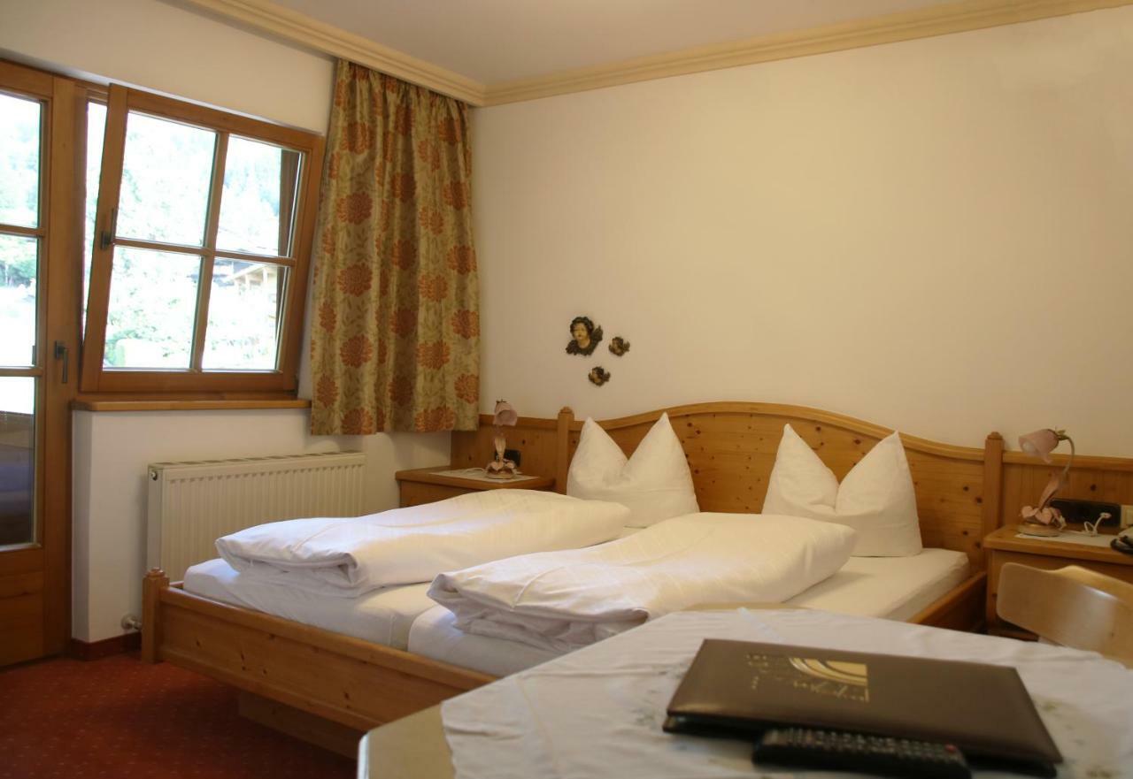 Pension Sonnhof Brixen im Thale Exterior photo
